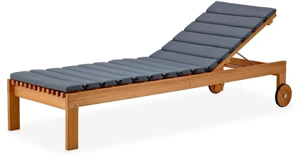 Cane-Line Amaze ligstoel met kussen - teak met grijs kussen